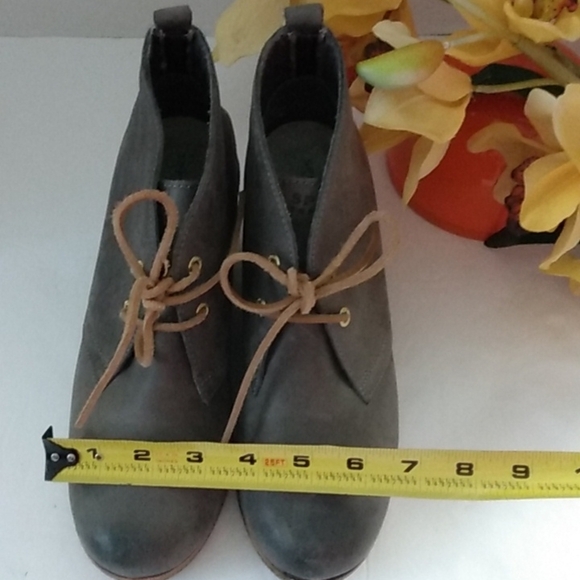 SPERRY TOP SIDER WEDGE HEEL ANKLE BOOTIES SIZE 9 NWOT - Picture 11 of 13